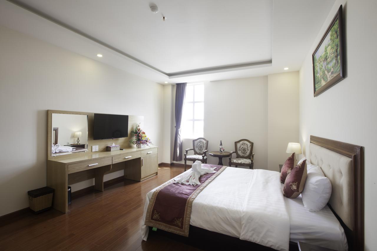 פלייקו Khanh Linh Hotel מראה חיצוני תמונה