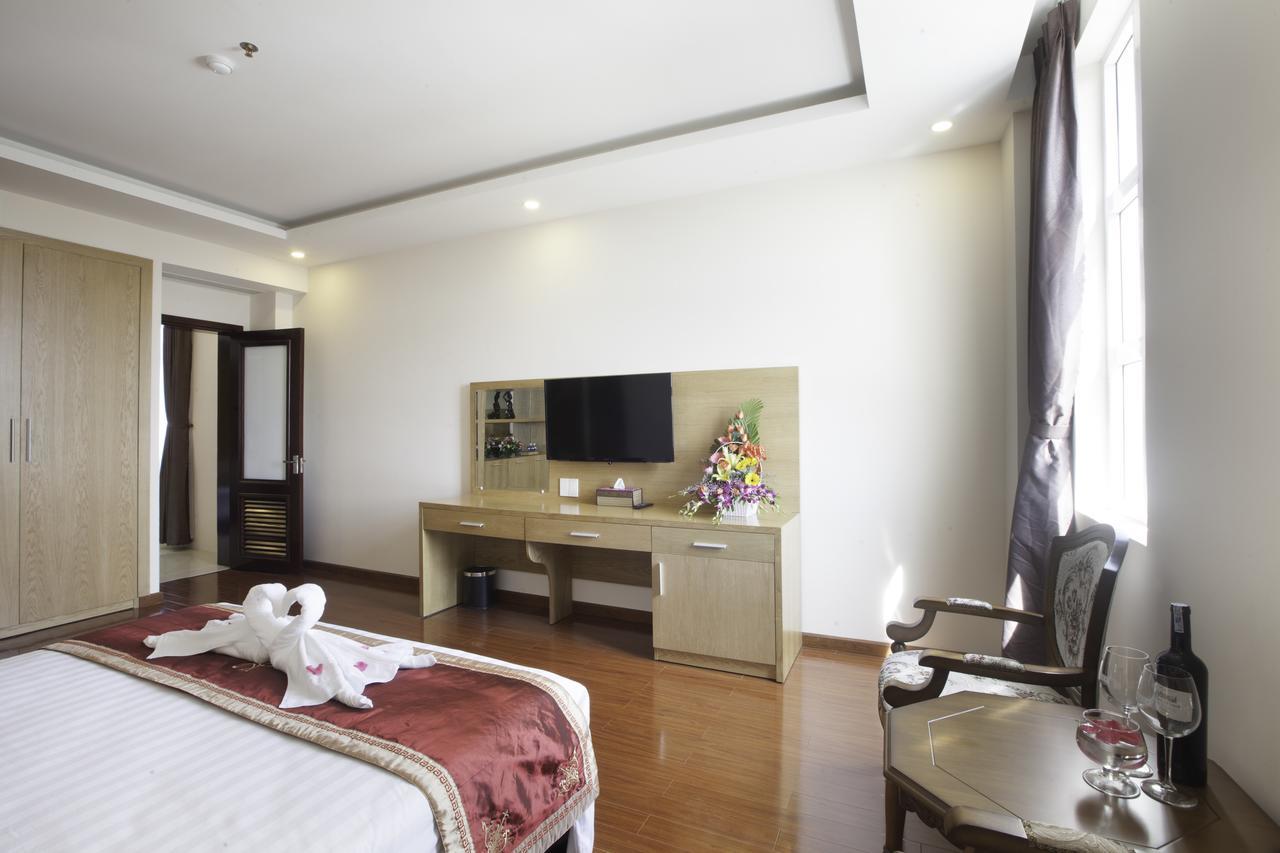 פלייקו Khanh Linh Hotel מראה חיצוני תמונה