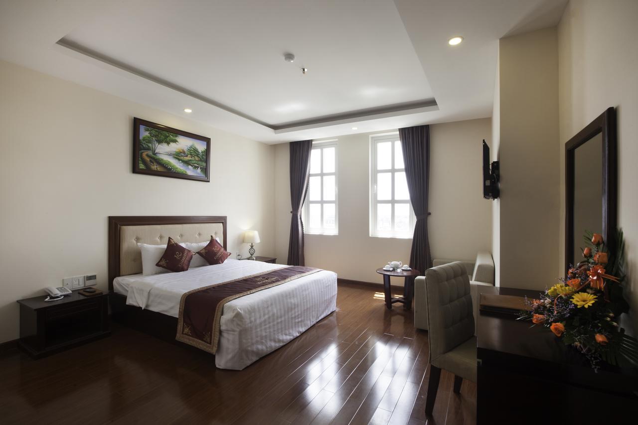 פלייקו Khanh Linh Hotel מראה חיצוני תמונה